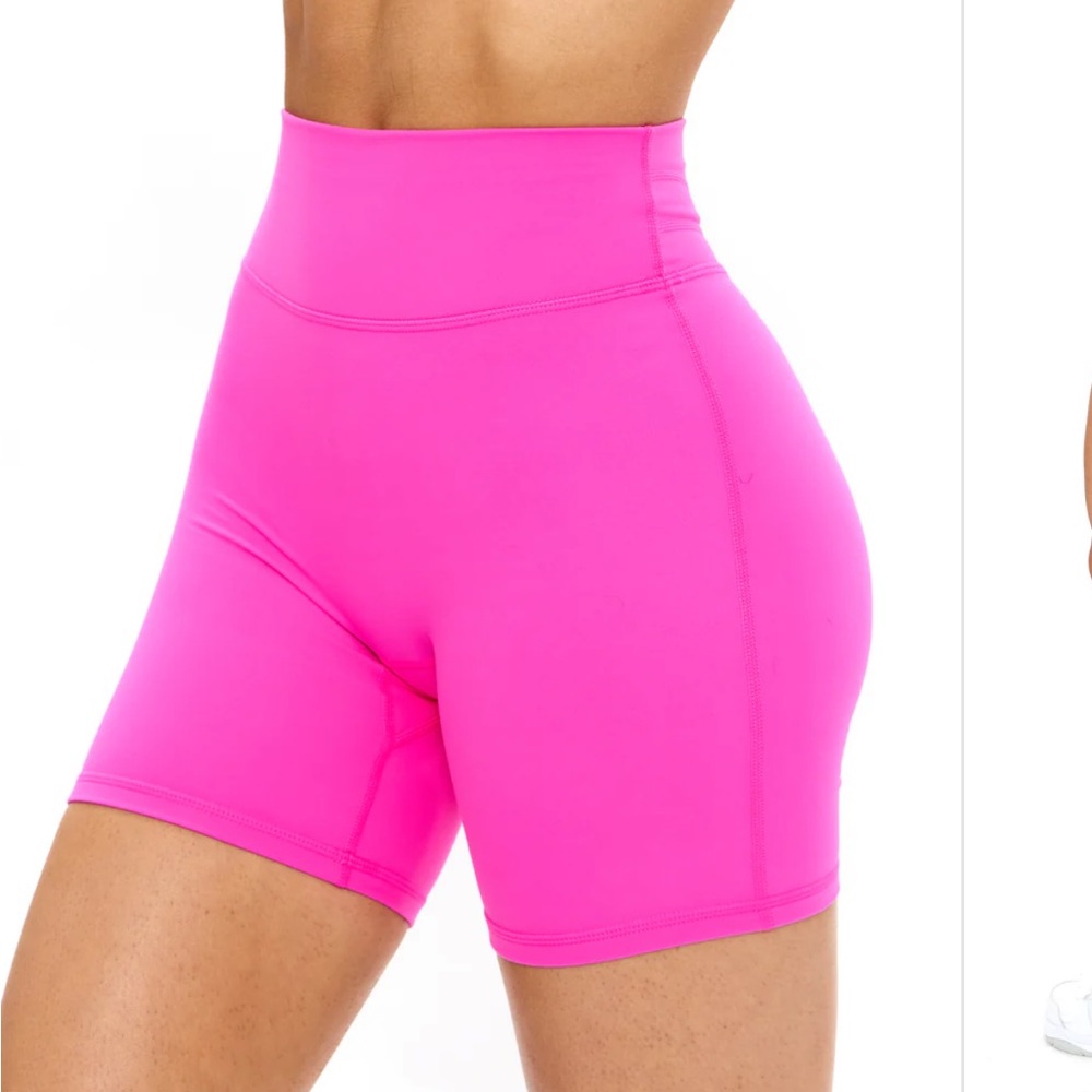 Buffbunny Legacy Short 4” Candy Crush Pink